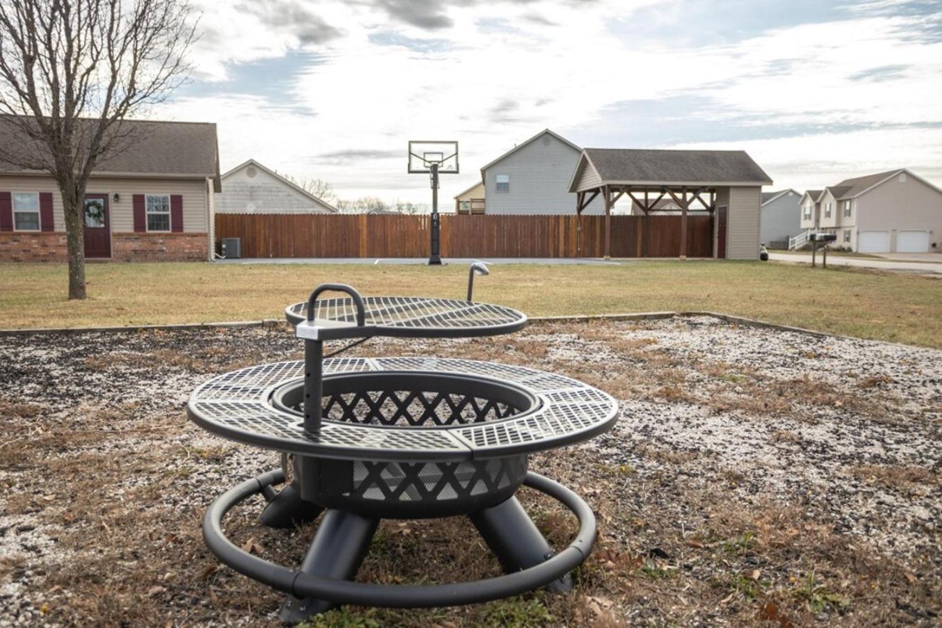 Tiny Home With Hot Tub Near Ft Leonard Wood! Waynesville Eksteriør billede